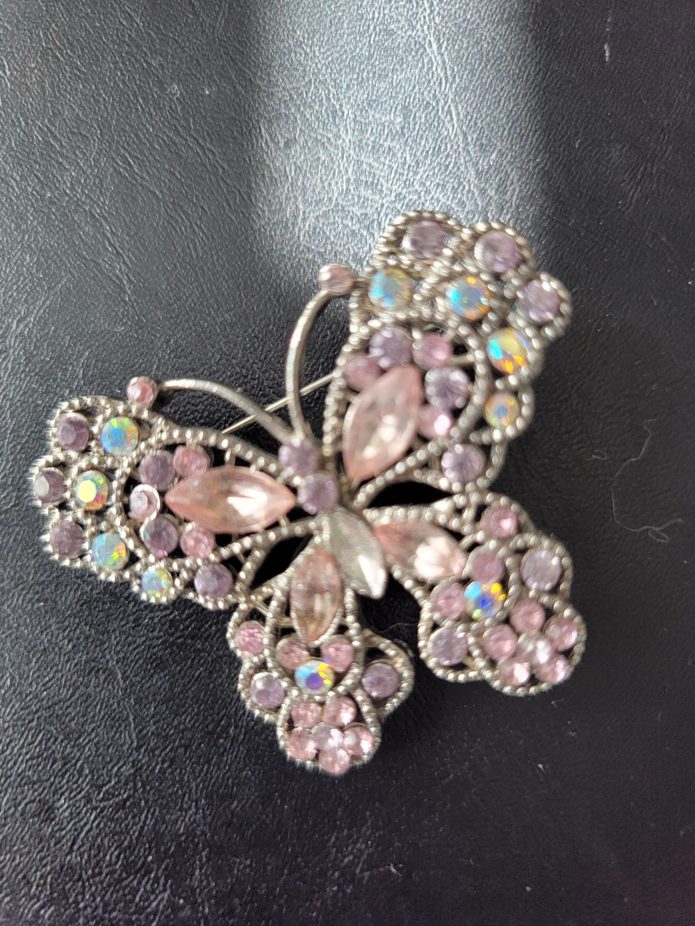 Elegant Clear Crystal Butterfly Brooch -Looks Pink In Sunlight Women Jewelry